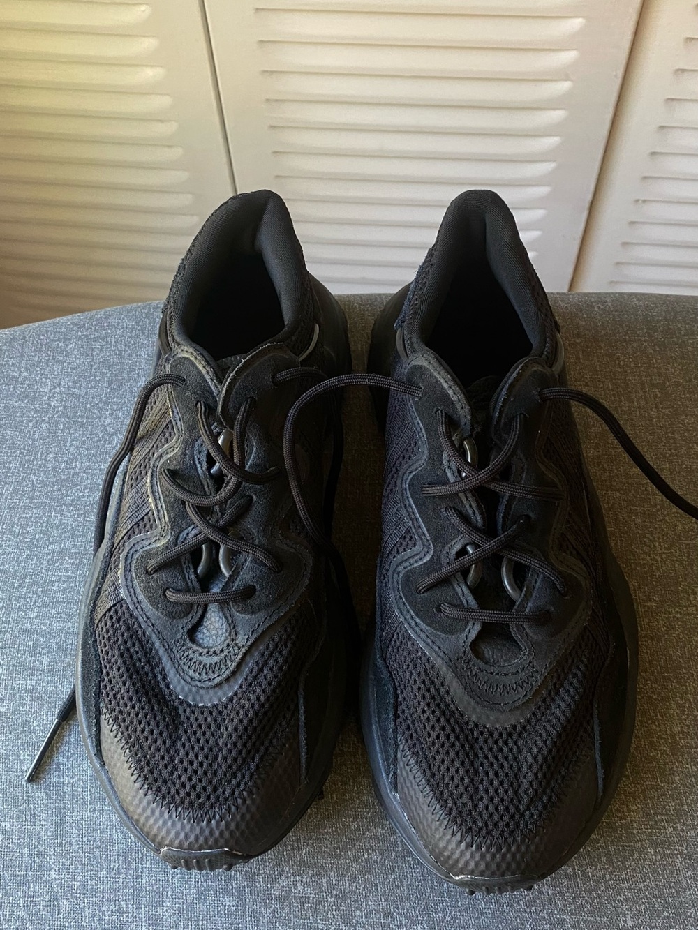 Adidas Ozweego Black Sneakers Men’s 7 / Women’s 8 EE6999